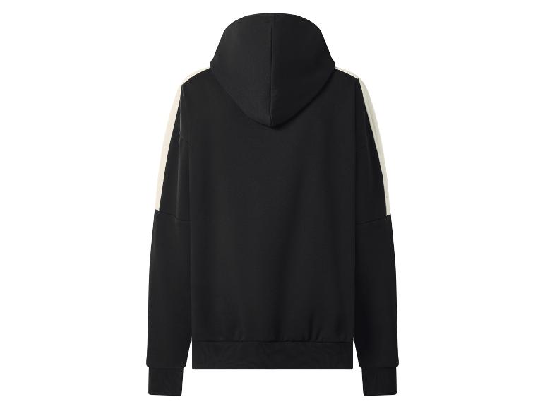 Zwarte hoodie met lange mouwen en witte strepen op de mouwen, achterkant.