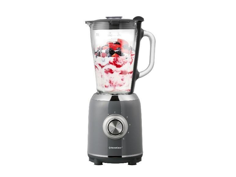 SilverCrest blender met fruitsmoothie.