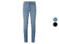 Dames high-waist jeans in lichtblauw, ook verkrijgbaar in zwart.