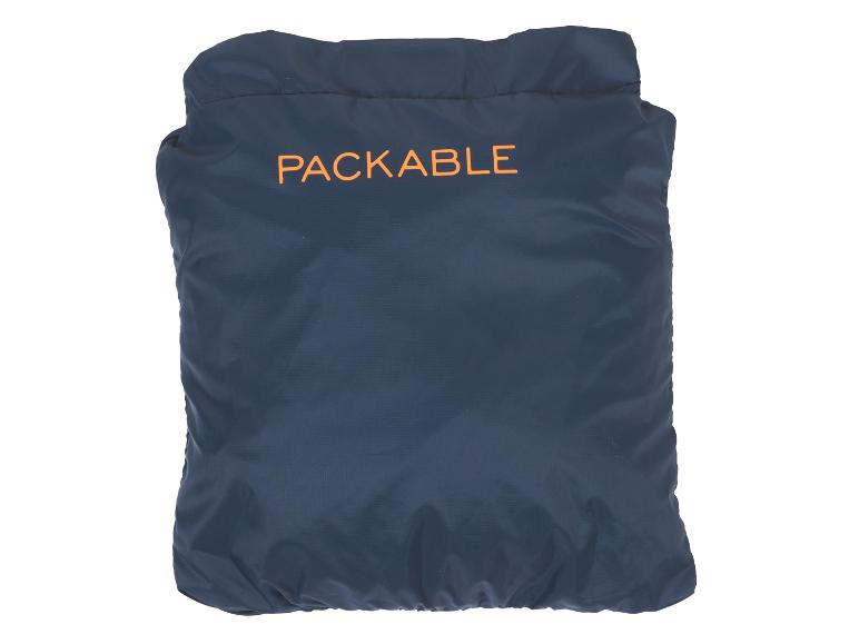 Een donkerblauwe, opvouwbare jas met 'PACKABLE' erop geschreven.