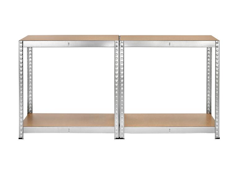 Twee metalen schappen met houten planken.