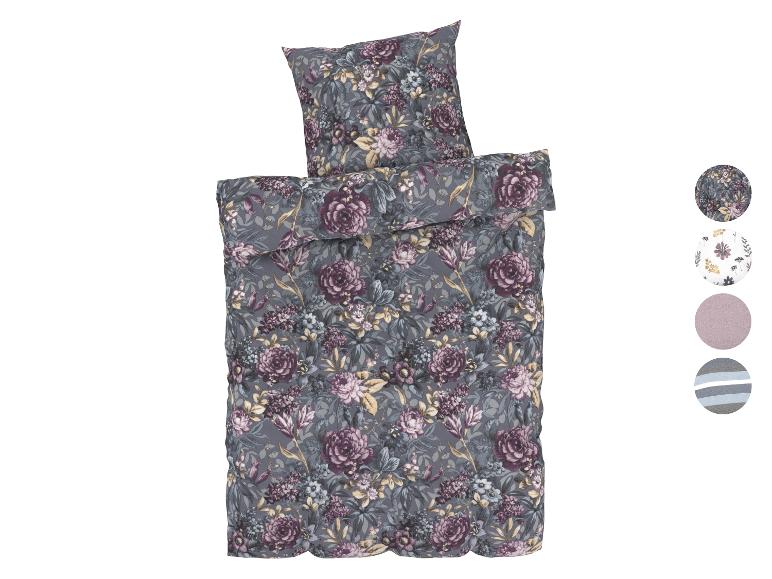 Bloemen beddengoed set met kussens.