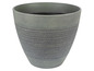 Grijze pot met gegroefde textuur.
