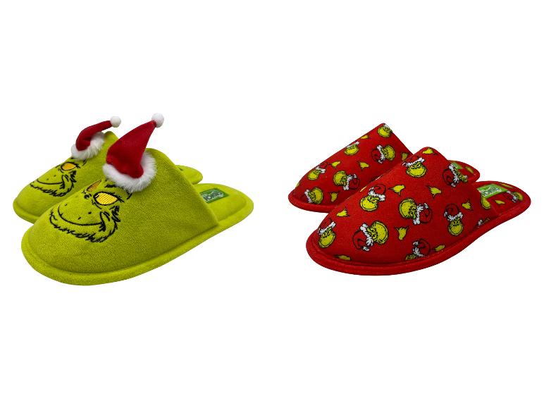 Groene en rode Grinch-pantoffels met kerstmutsen
