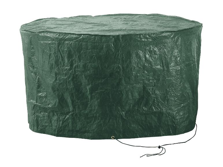 Groene beschermhoes voor tuinmeubelen met trekkoord.