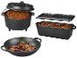 Gietijzeren pannenset: Dutch oven met chili, ovenschaal met chili en wok met groenten.