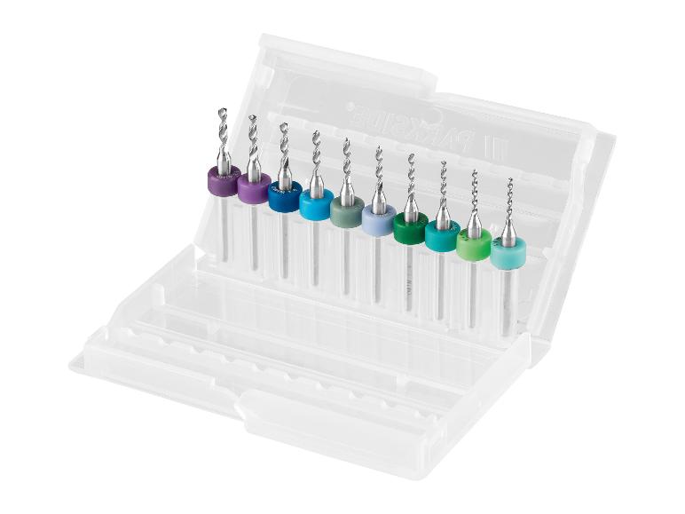 Een set Parkside boortjes in een plastic doos.