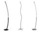 Drie verschillende LED-vloerlampen: zwart, zilver met golvende steel en zilver met gebogen steel.