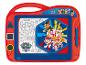Een rood Paw Patrol magnetisch tekenbord met een stift.