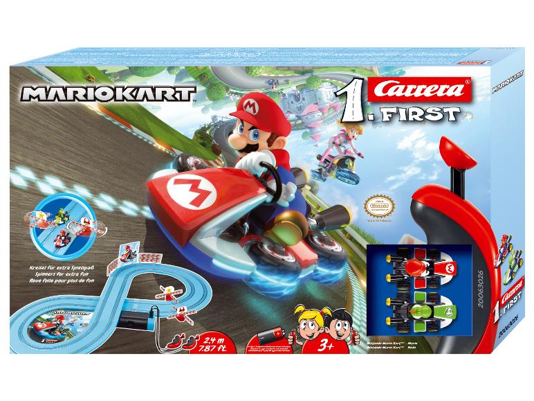 Carrera First Mario Kart racebaan met Mario en Yoshi karts.