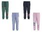 Vier kinder joggingbroeken in groen, blauw, marineblauw en roze met diverse karakterprints.