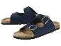 Blauwe sandalen met twee bandjes, metalen gespen en kurken zool.