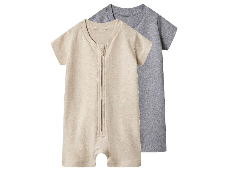 Twee babyrompers, één beige met rits en één grijs T-shirtmodel.