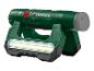 Groene multifunctionele LED-schijnwerper met rode aan/uit-knop en wit logo.