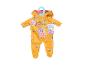 BABY born poppen gele hooded jumpsuit met bijen- en berenprint, tekst 'OH, BEEAUTIFUL'