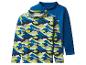 Twee kinderlongsleeves, één met camouflageprint en één effen blauw.