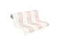 Rol roze en wit gestreept behang.