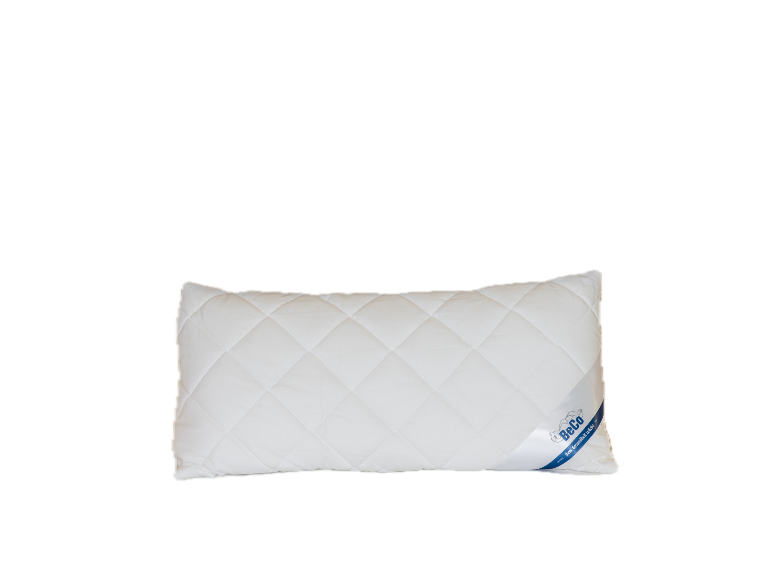 Wit BeCo kussen met gewatteerd patroon en blauw label