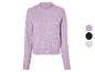 Lila paarse trui met lange mouwen en kabelbreisel