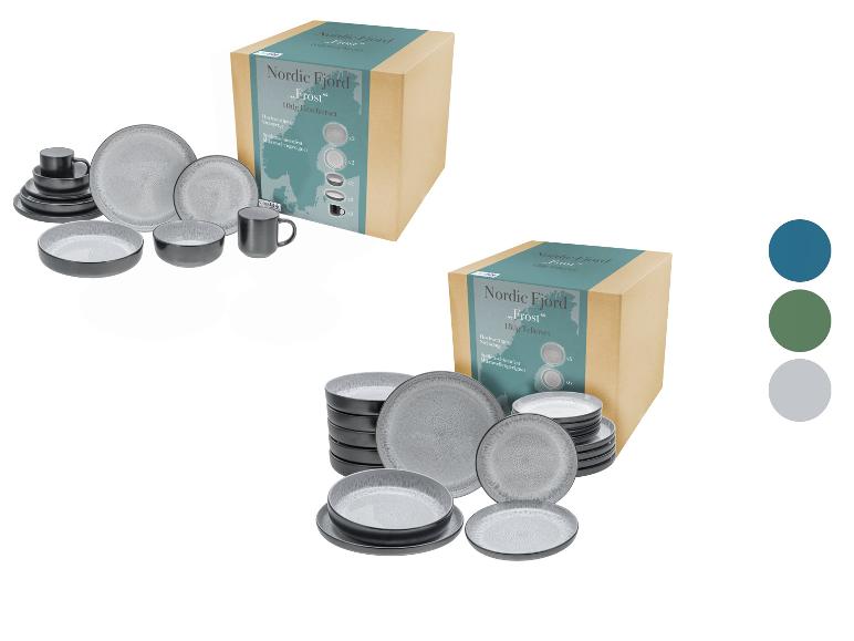 Nordic Fjord Frost servies: grijze borden, kommen en mokken.