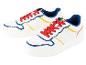 Witte Lidl sneakers, casual stijl, blauwe en gele details.