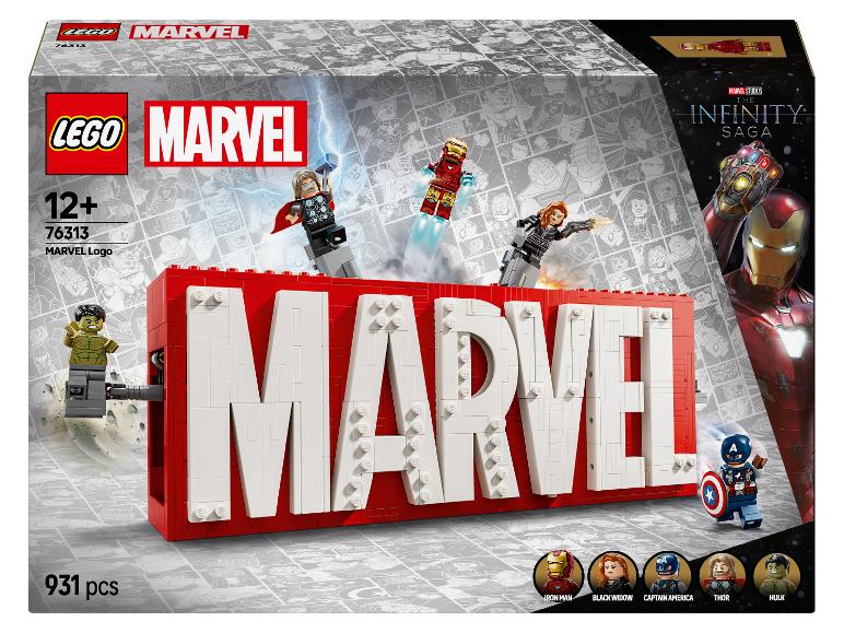 LEGO Marvel logo set met minifiguren van Iron Man, Thor, Black Widow, Hulk en Captain America.