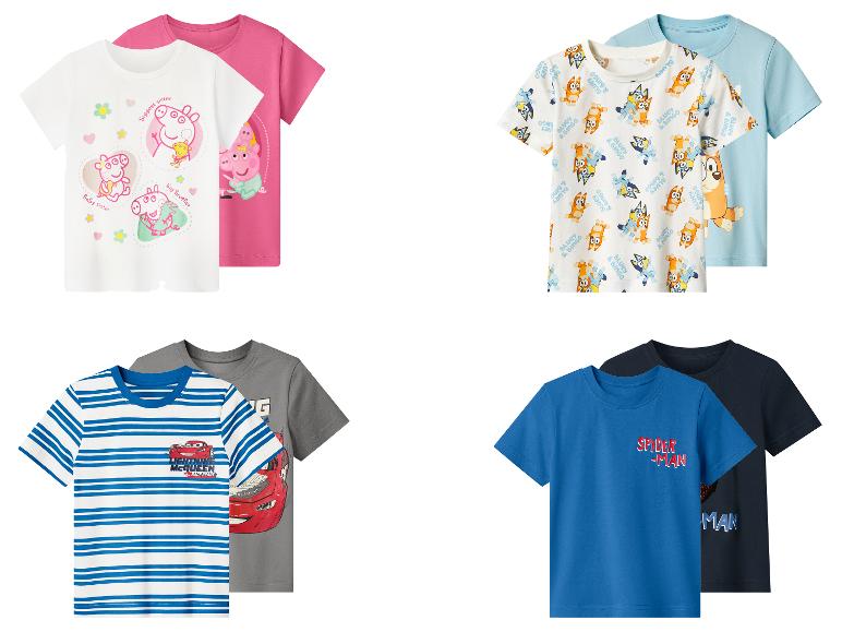 Kindershirtsets met dieren-, auto- en superheldenthema's.