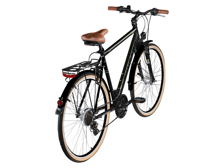 Een zwarte fiets met een achterdrager en spatborden.