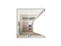 Interieur van een lichte houten sauna met lattenbanken en een metalen ventilatierooster op de vloer.