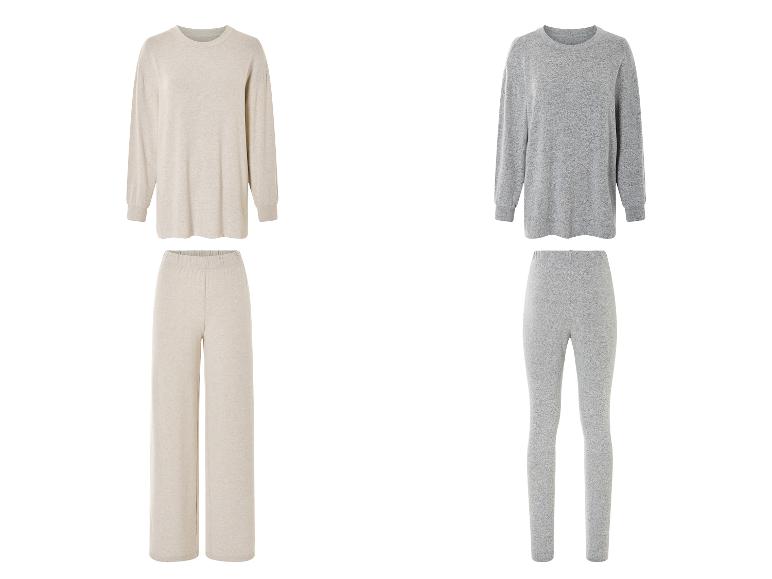 Twee sets loungewear: een beige set met wijde broek en een grijze set met leggings.