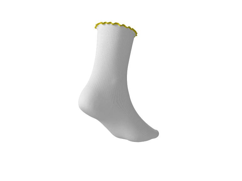 Een witte sok met een gele rand.