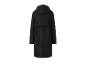 Een lange zwarte regenjas met capuchon.
