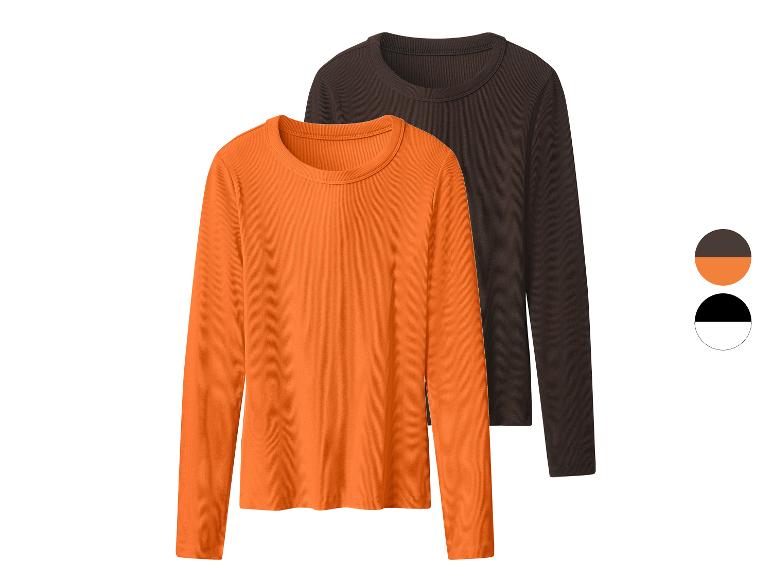 Twee geribbelde longsleeves, één oranje en één donkerbruin.