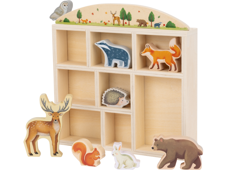Houten bosdieren speelset met een displayrek en diverse dierenfiguren.