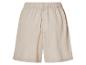 Beige linnen shorts, achterkant.