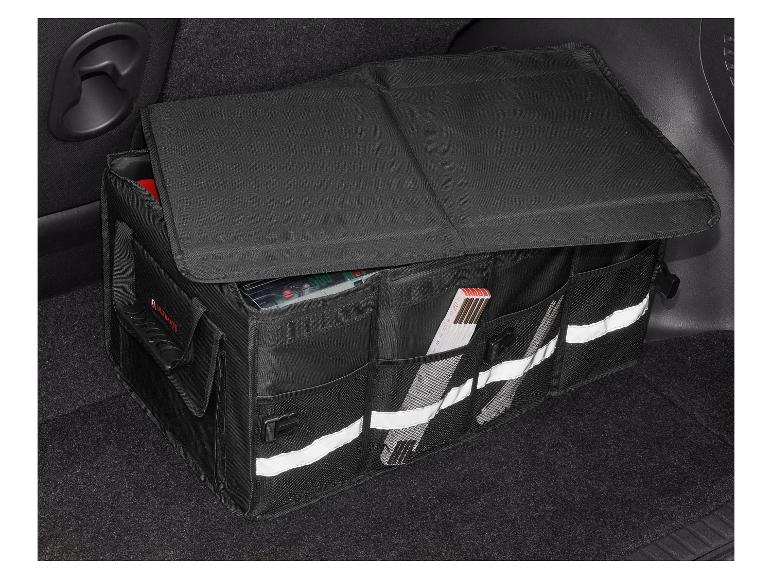 Ultimate Support auto-kofferbak organizer met meerdere vakken.