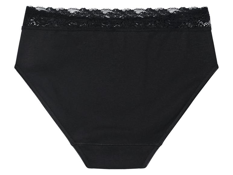 Zwarte slip met kanten rand.