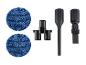 Twee blauwe microvezel dweilpads en drie zwarte stofzuigeraccessoires.
