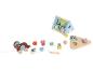 Houten speelgoedset met trekdier, activiteitenlabyrint en puzzelbord.