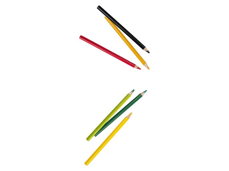 Gekleurde potloden: zwart, geel, rood, groen en geel.
