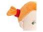 Close-up van een Pippi Langkous pop met oranje haar en groene ogen.