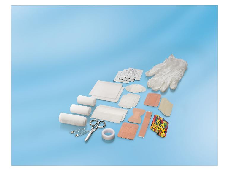 Plasters, verband, handschoenen en schaar: EHBO-kit.