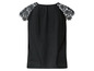 Zwart shirt met korte mouwen met kant details.