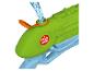 Groen-blauwe Playtive waterpistool, wordt gevuld met water.