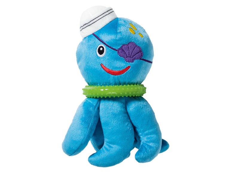 Een blauwe octopus knuffel met een groene ring en een matrozenpetje.