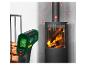 PARKSIDE infrarood thermometer meet de temperatuur van een brandende houtkachel.