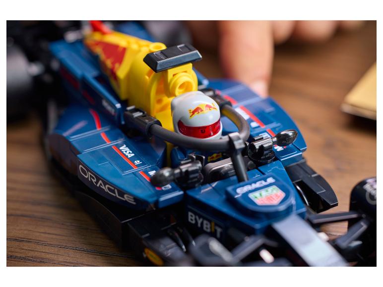 77243 Oracle Red Bull Racing RB20 F1® racewagen