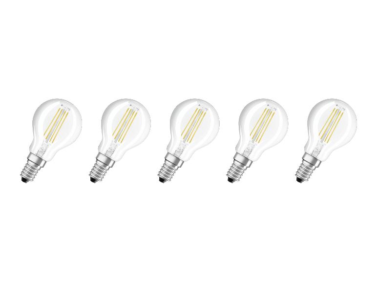 Vijf LED-lampen op een witte achtergrond.