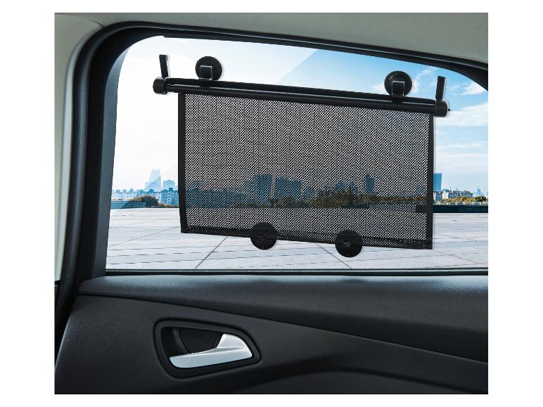 Auto raamzonnescherm met zuignappen.