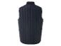 Een donkerblauwe gewatteerde vest zonder mouwen.